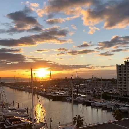 Appartement Vue Mer Et Port, Refait A Neuf Pour Vous ! Climatise La Grande Motte Bagian luar foto